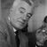 Vittorio de Sica op Schiphol (Londen-Rome) koopt souvenirs *22 maart 1962