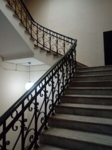 Stoa Malakopi, Malakopi Arcade Thessaloniki staircase